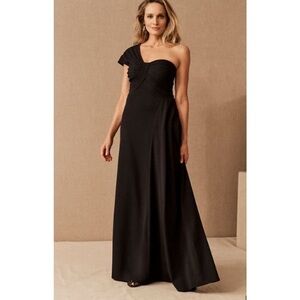New Tadashi Shoji Ayelet One Shoulder Gown Size Small- Black